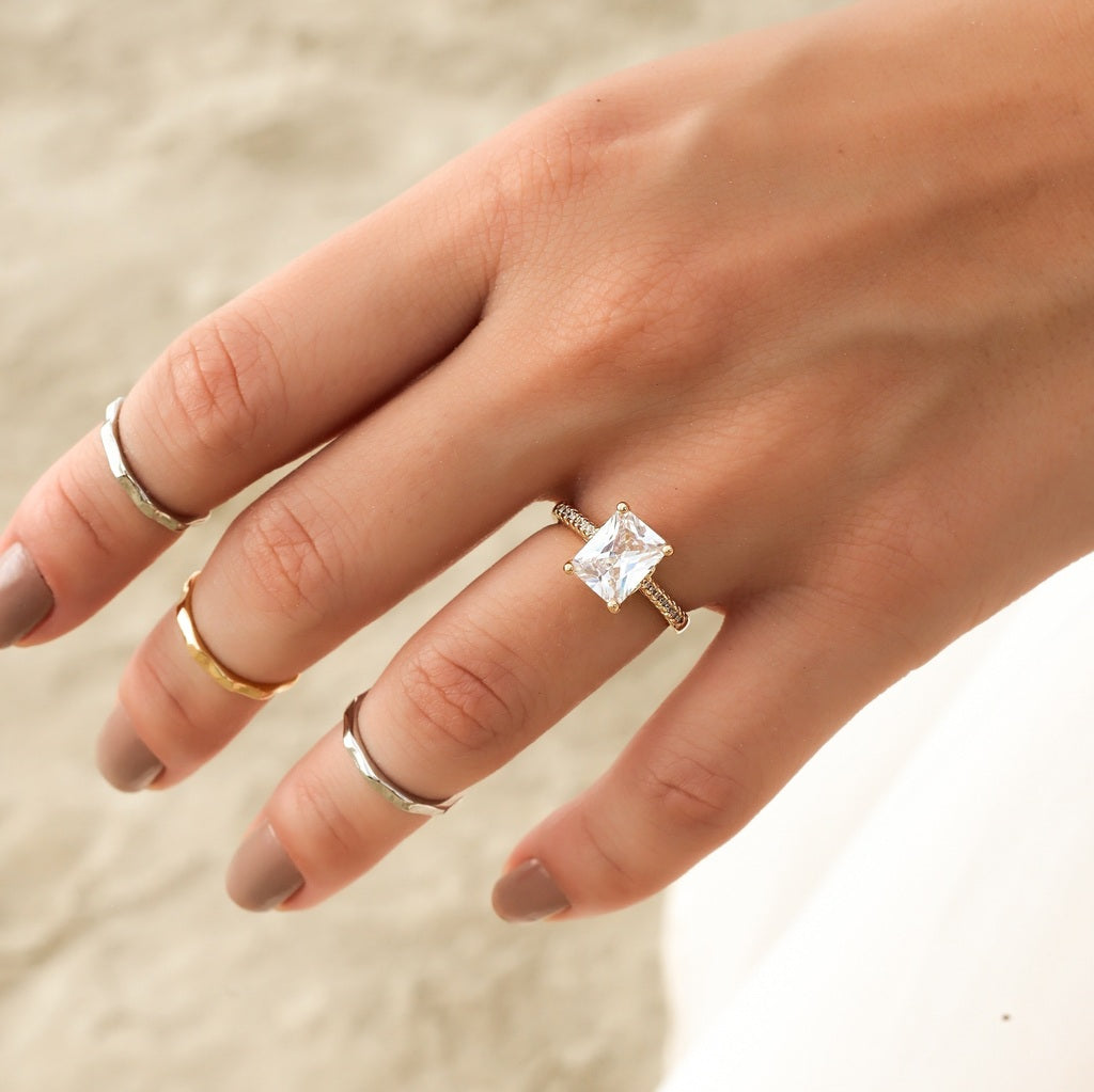 RING RADIANT CUT CUBIC ZIRCON