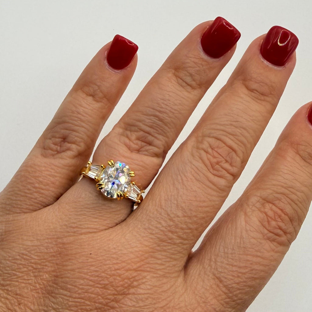 RING OVAL CENTER MOISSANITE 3CT ADJUSTABLE