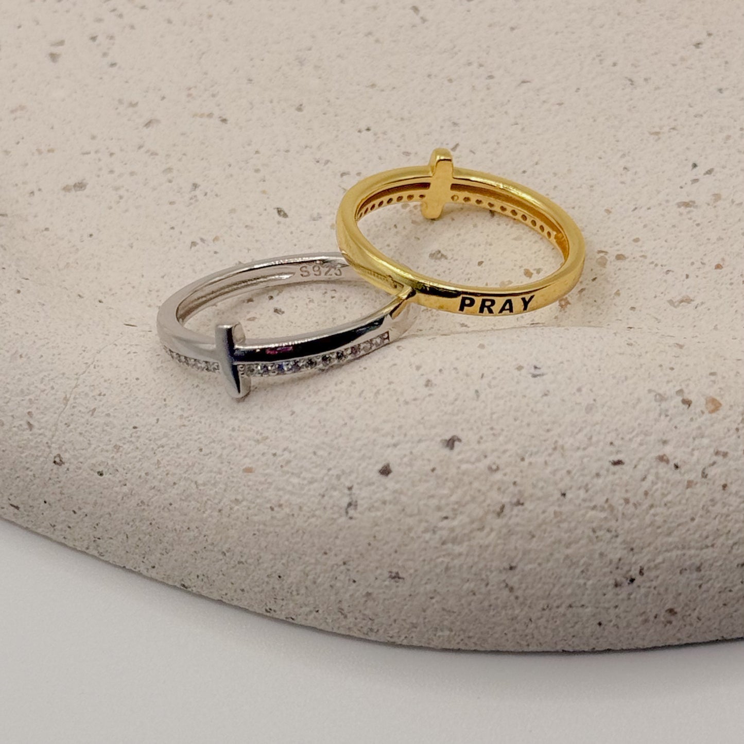 RING CROSS PRAY CUBIC ZIRCONIA