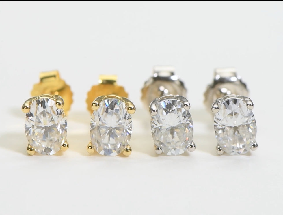 EARRING OVAL CUT MOISSANITE 0.5CT (4x6mm)