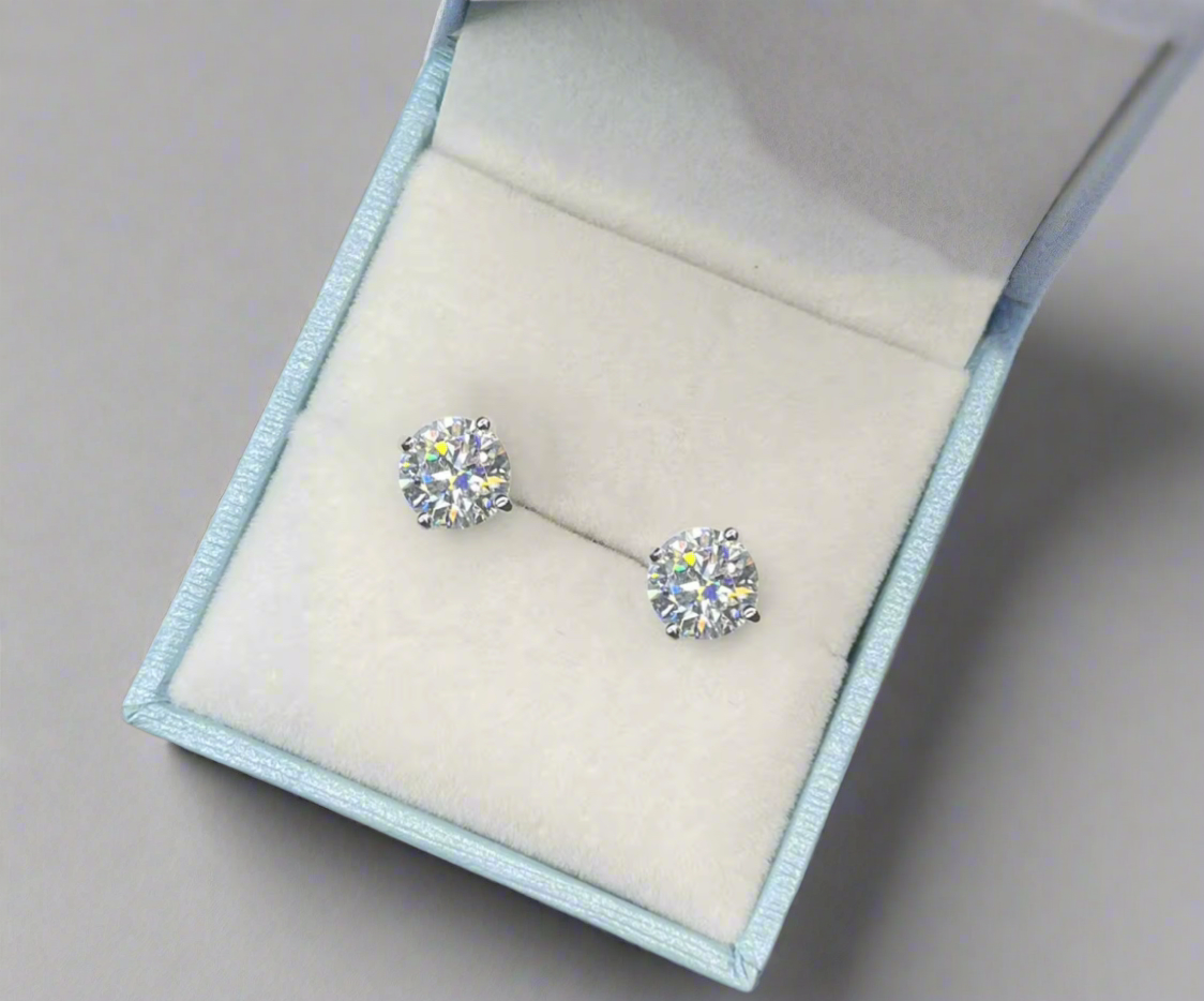 EARRING STUD 6.5MM MOISSANITE MAGNETIC (for ears not pierced)