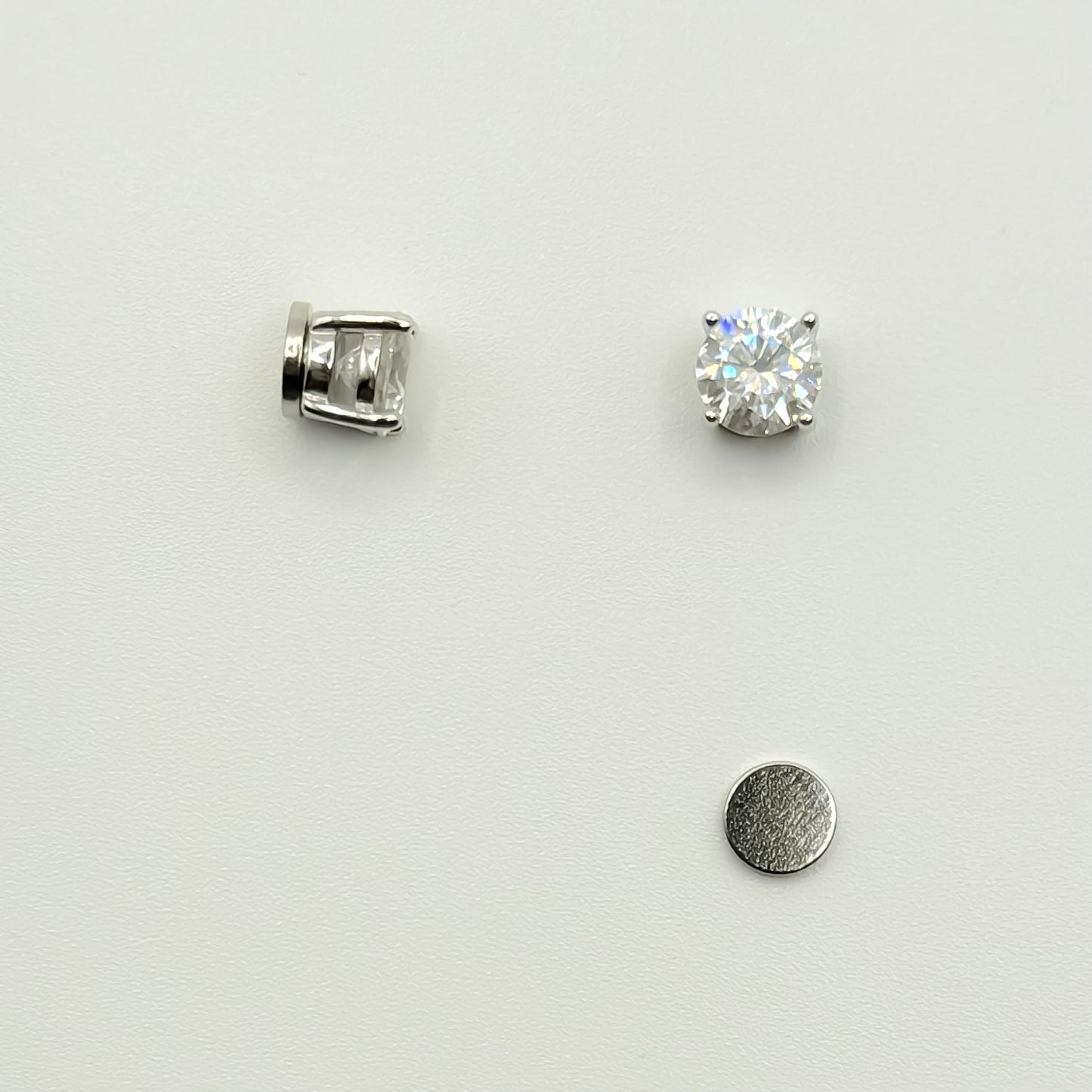 EARRING STUD 6.5MM MOISSANITE MAGNETIC (for ears not pierced)