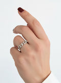 RING CHAIN STYLE WITH CUBIC ZIRCONIA (size 8US)