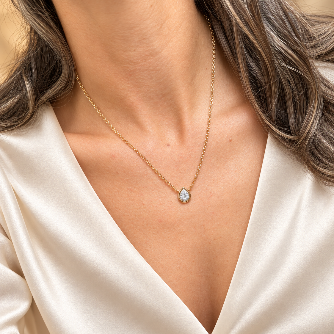 NECKLACE CLASSIC TEAR DROP CUBIC ZIRCONIA