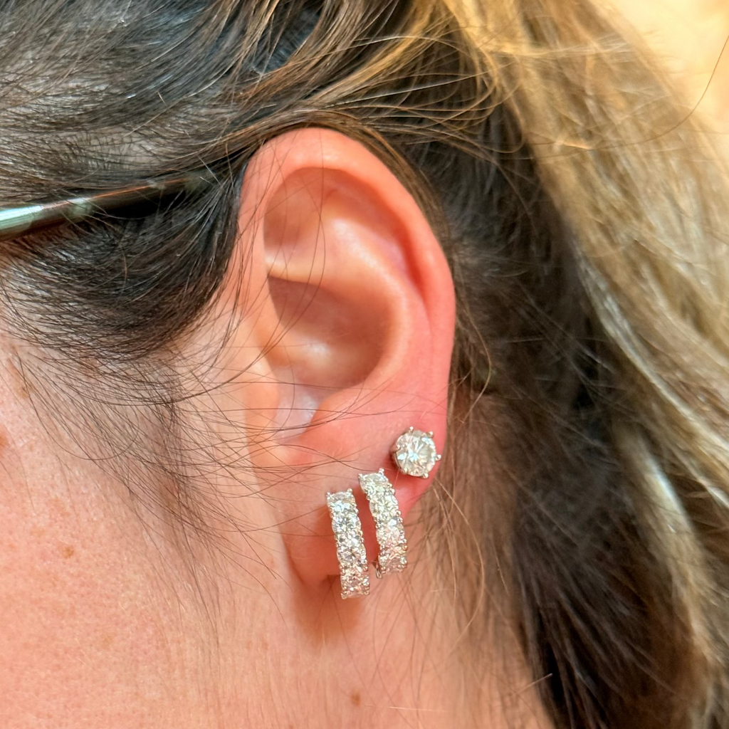 EARRING HOOPS HUGGIES MOISSANITES 4MM
