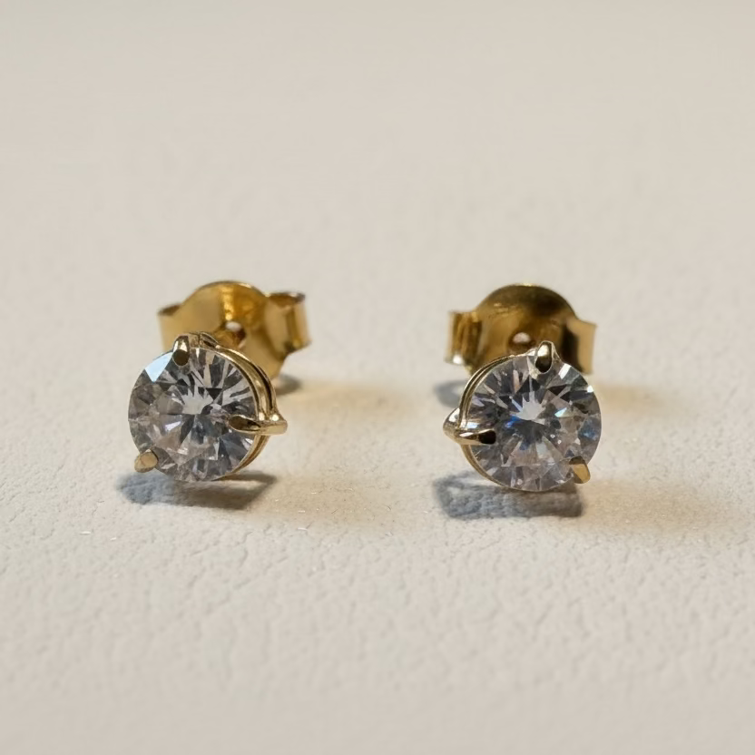 EARRING STUDS 4MM CUBIC ZIRCONIA ON SOLID 18K GOLD