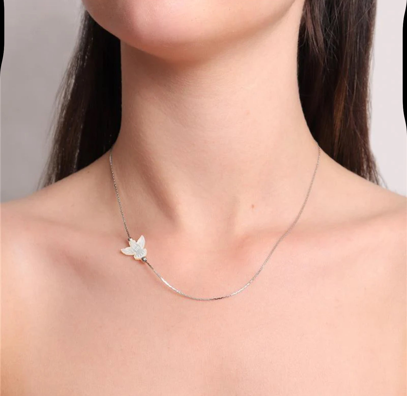 NECKLACE HOLY SPIRIT SIDEWAYS