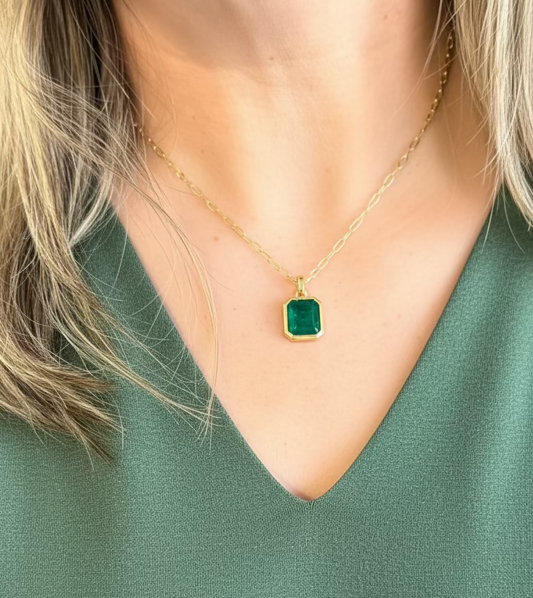 NECKLACE CHAIN RECTANGLE EMERALD GREEN PENDANT