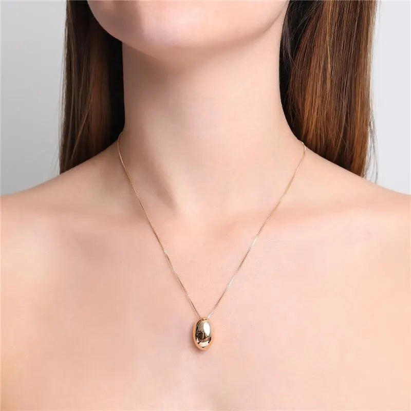 NECKLACE OVAL PENDANT ADJUSTABLE LENGHT