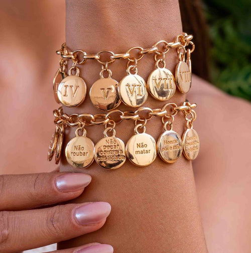 BRACELET THE 10 COMMANDMENTS CHARMS (in Portuguese)