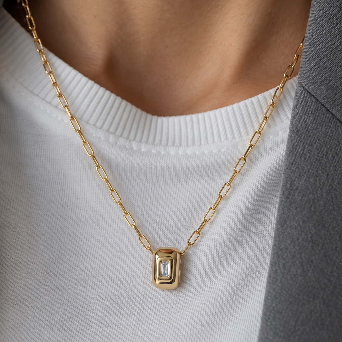 NECKLACE RECTANGLE CENTER CUBIC ZIRCONIA