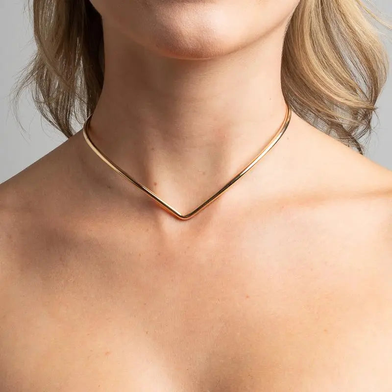 NECKLACE CHOKER WIRE V CUT