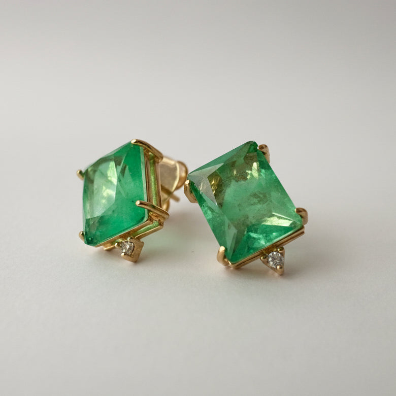 EARRINGS RECTANGLE FUSION GREEN CRYSTAL