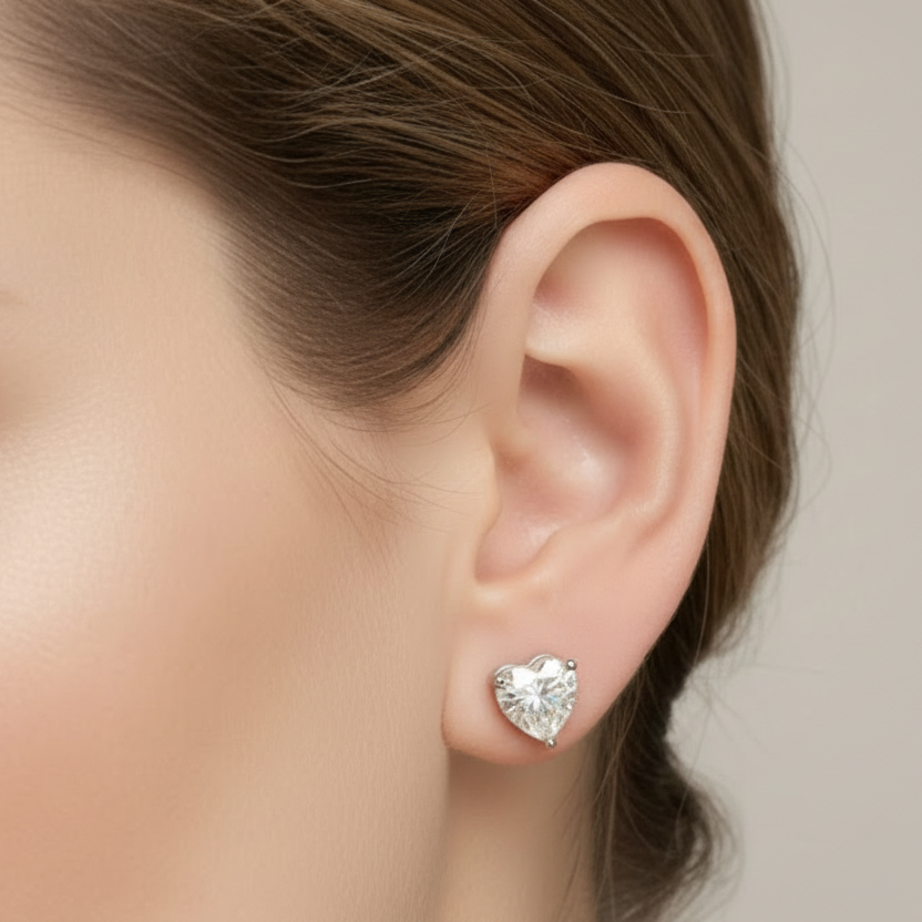 EARRING STUDS HEART MOISSANITE 8x8mm
