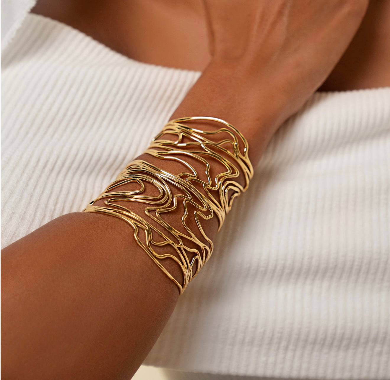 BRACELET ORGANIC ABSTRACT BY MADENNA