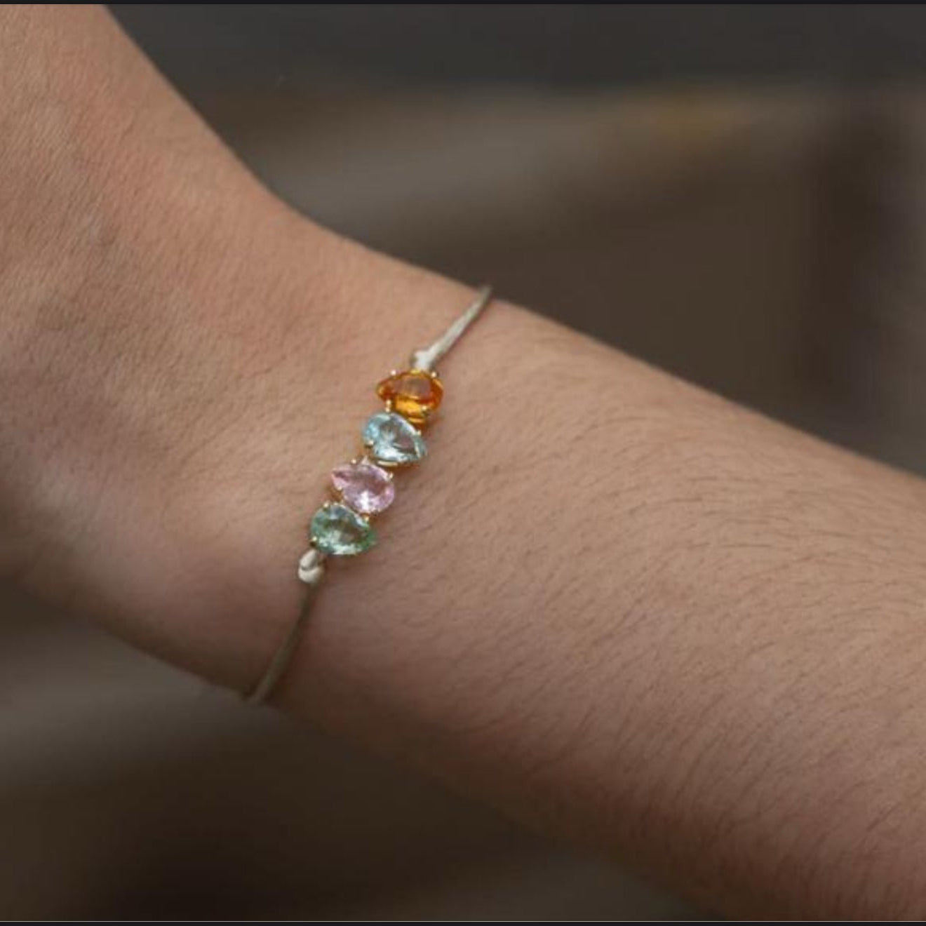 BRACELET SILK STRING 4 COLOR CRYSTALS