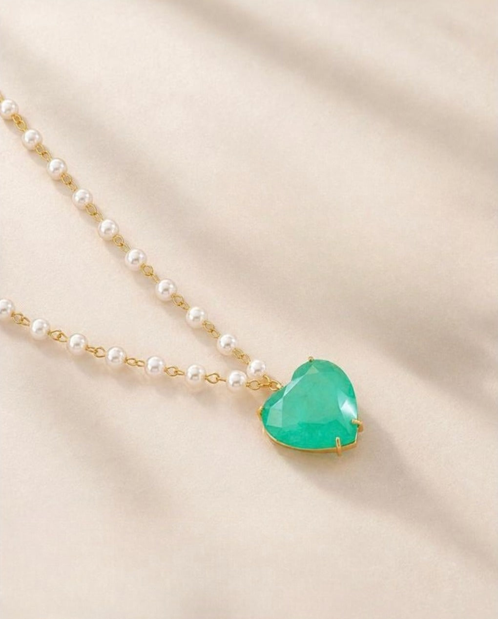 NECKLACE PEARLS FUSION CRYSTAL HEART