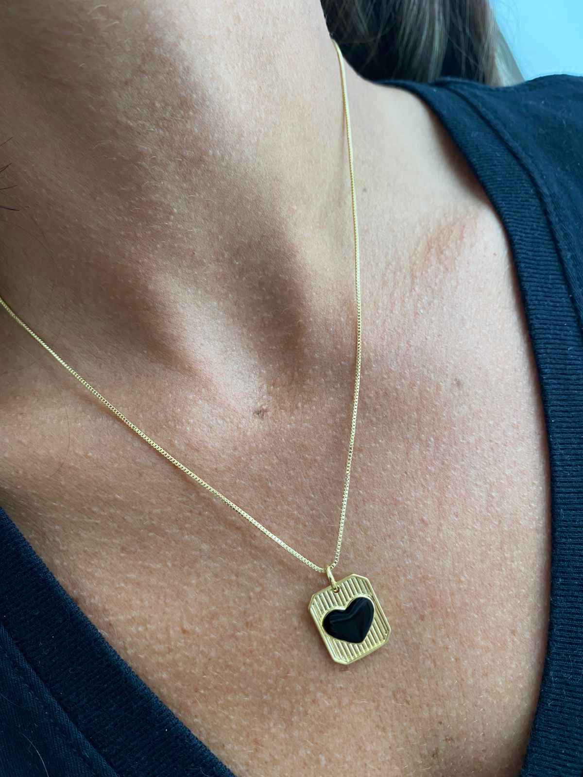 NECKLACE HEART ENAMEL PLAQUE