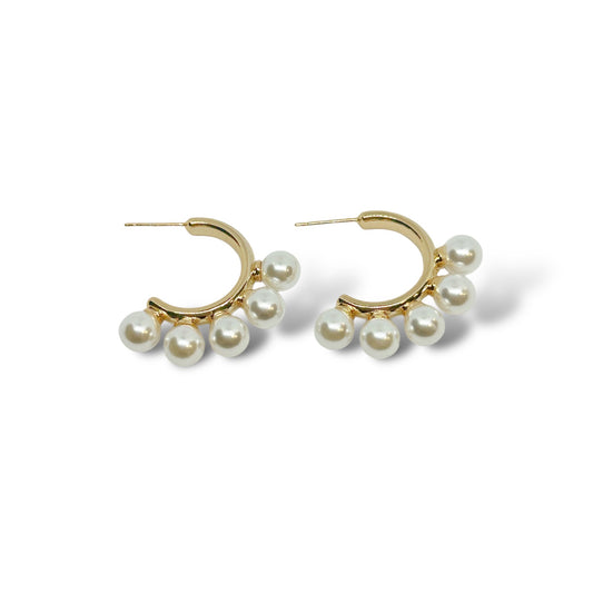 EARRING HOOP 5 PEARLS