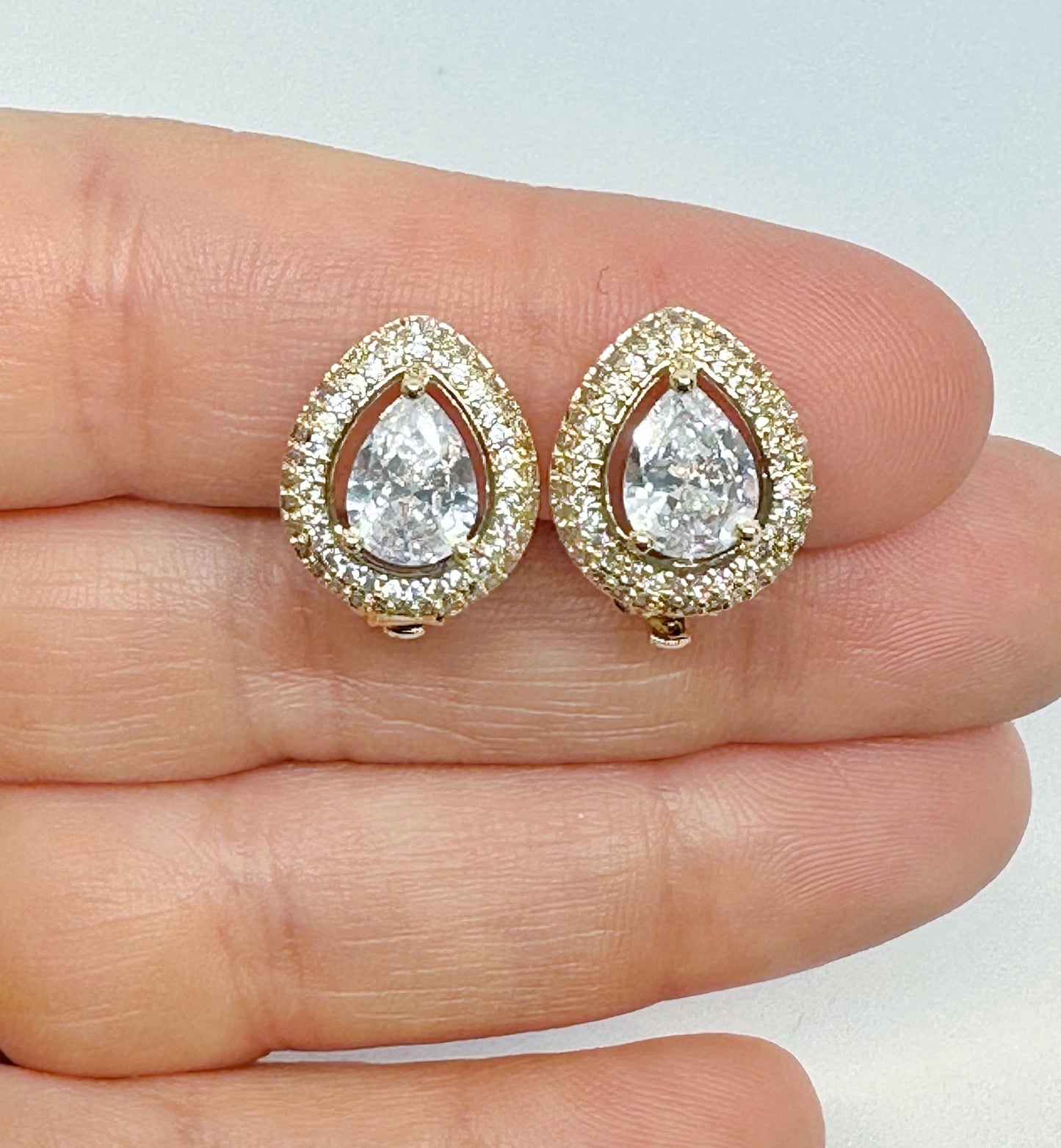 EARRING CLIP-ON TEAR DROP ZIRCON