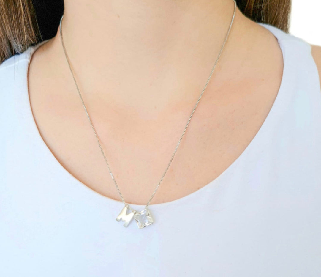 NECKLACE CRYSTAL+LETTER